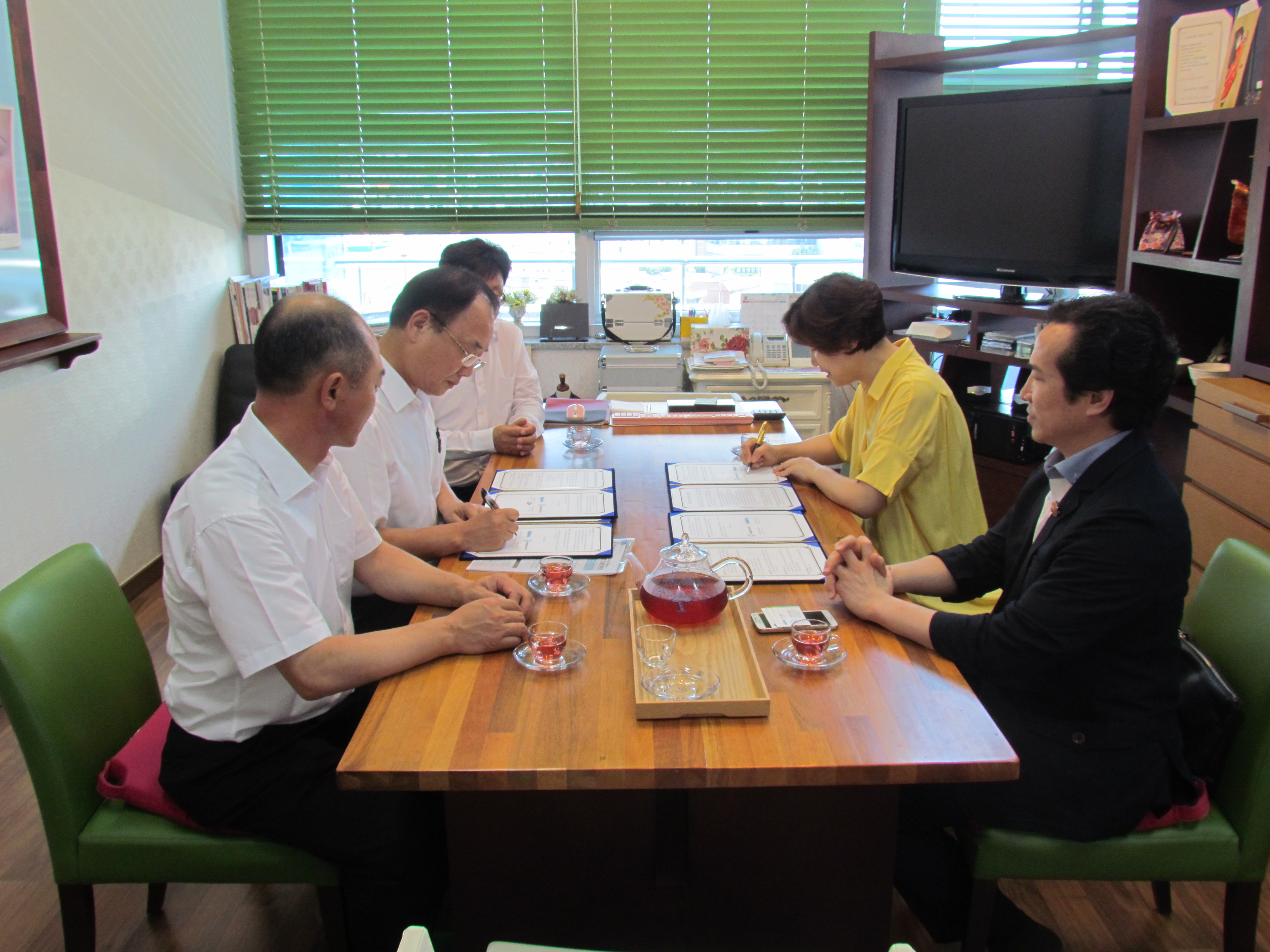 2015.08.06-코레일&한예교 협약식 (1).JPG